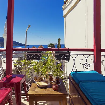 Apart Derin